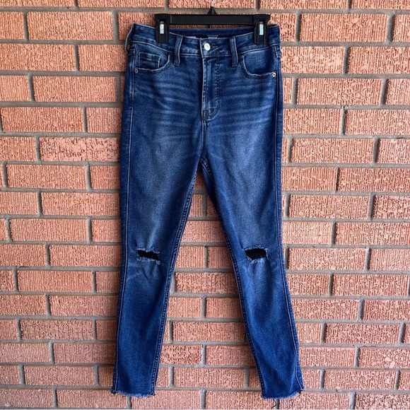 Old Navy Extra High Rise Rockstar Skinny Keans - Picture 1 of 4